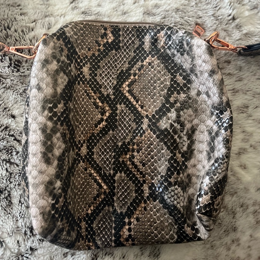 Fun snake skin purse
